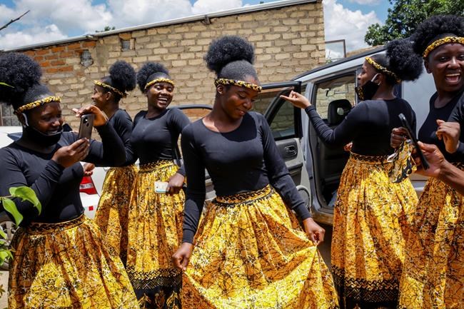 Africans rethink big, bountiful weddings as pandemic bites | iNFOnews.ca