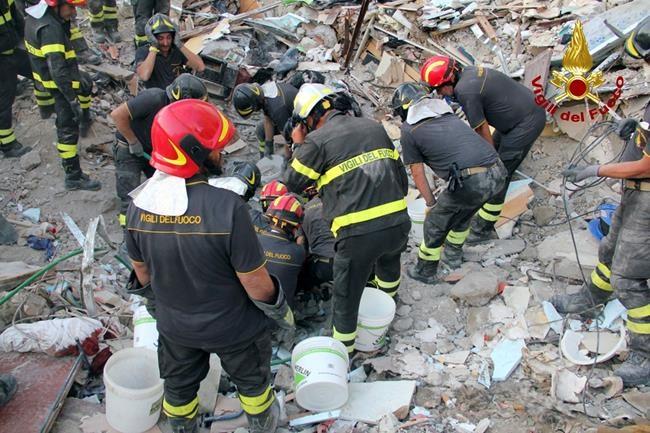 8th body pulled from the rubble in Italy building collapse | iNFOnews.ca