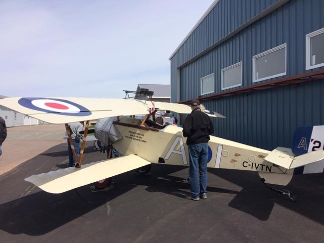 Replica of Vimy biplane damaged during takeoff attempt in New Brunswick | iNFOnews.ca