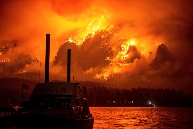 Wildfire smoke clearing in US West as storms move through | iNFOnews.ca Wildfire smoke clearing in US West as storms move through | iNFOnews.ca