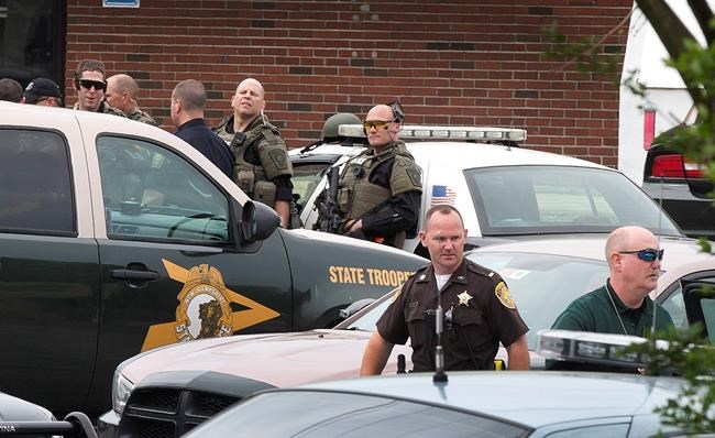 Man accused of shooting cops facing attempted murder charges | iNFOnews.ca