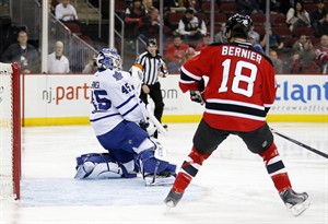 Devils send Maple Leafs to 7th straight loss, top Toronto 2-1 in shootout | iNFOnews.ca CP31674152
