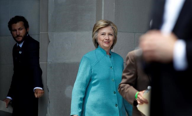 AP Source: Clinton, Sanders discussing endorsement event | iNFOnews.ca