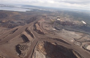 House prices dive, food bank use is up as latest mining bust hits Labrador town | iNFOnews.ca CP31762347