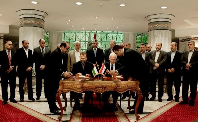 The Latest: Hamas, Fatah sign reconciliation deal in Cairo | iNFOnews.ca
