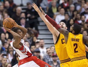 LeBron leads Cavs to 105-91 win over DeRozan-less Toronto Raptors | iNFOnews.ca CP30999446