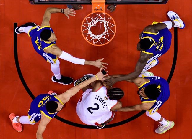 Thompson scores 25, Golden State ties up series against Raptors with 109-104 win | iNFOnews.ca Thompson scores 25, Golden State ties up series against Raptors with 109-104 win | iNFOnews.ca