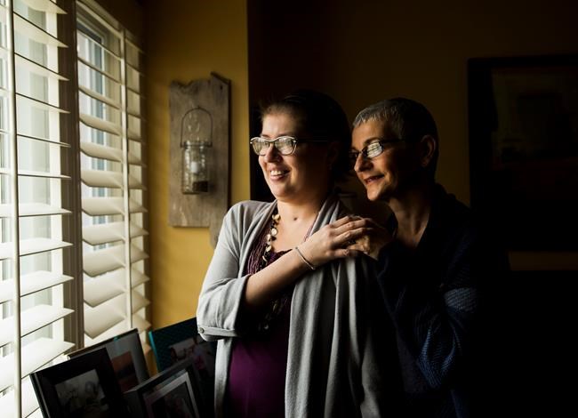 Toronto doctors remove dying woman's diseased lungs to buy time for transplant | iNFOnews.ca
