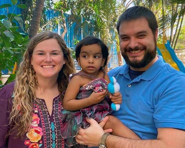 US couple, adopted daughter, caught in India virus lockdown | iNFOnews.ca