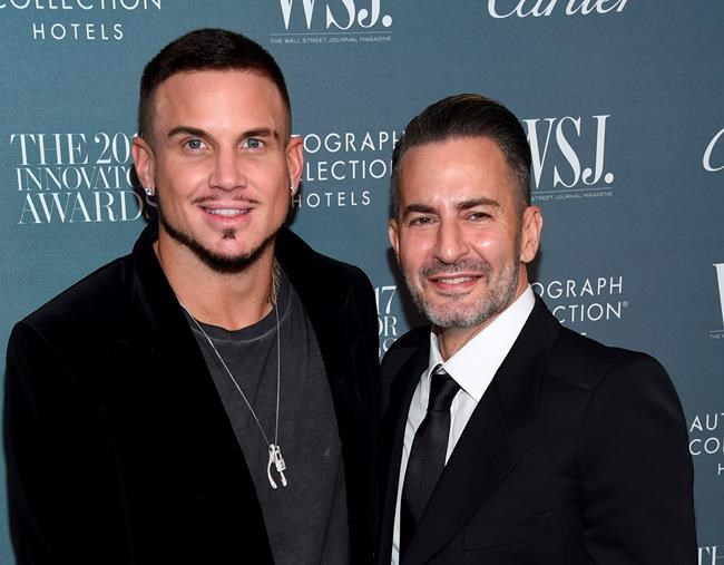 Marc Jacobs proposes to boyfriend after flash mob dance | iNFOnews.ca