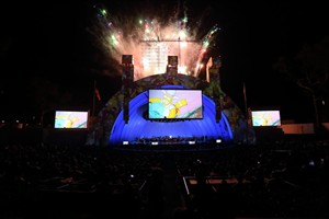 'The Simpsons' celebrate 25 years with songs, stars and fireworks at Hollywood Bowl | iNFOnews.ca CP29872180