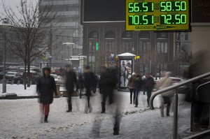 Russia's central bank raises key rate to 17 pct. from 10.5 pct. amid currency meltdown | iNFOnews.ca CP31128228