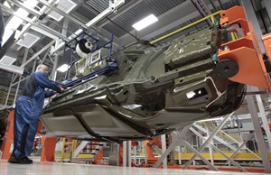 US factory orders surge record 10.5 per cent in July but business investment category slips | iNFOnews.ca CP29738345