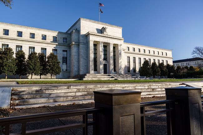 Fed finds big US banks in solid shape; keeps dividend limits | iNFOnews.ca
