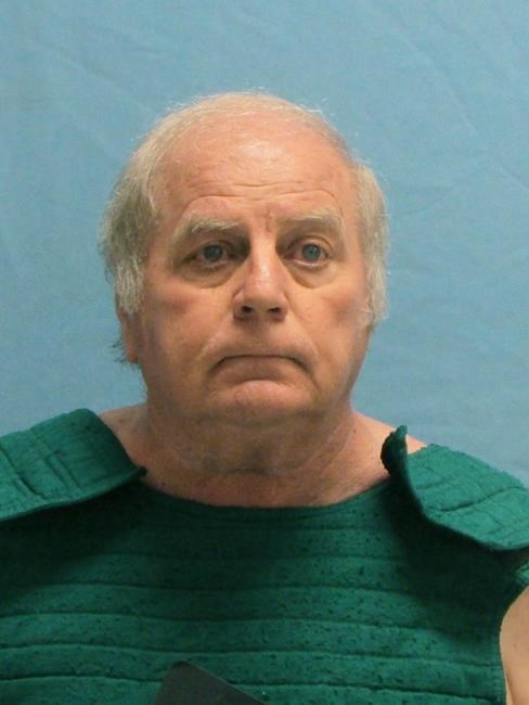 Ex-judge admits to giving light sentences for nude photos | iNFOnews.ca