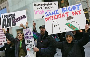 Gay groups skeptical, not overjoyed, over inclusion of 1 group in NY St. Patrick's Day Parade | iNFOnews.ca CP29736018