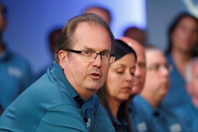 UAW president taking leave amid corruption probe | iNFOnews.ca