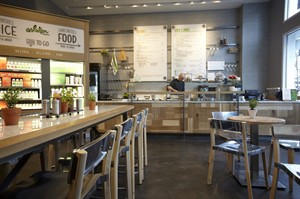 Starbucks getting juiced, opening 3 new Evolution stores as it moves to expand beyond coffee | iNFOnews.ca CP19476016