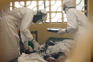 CDC: Little risk to US seen from Ebola outbreak in Africa; 2 American aid workers infected | iNFOnews.ca CP29297524