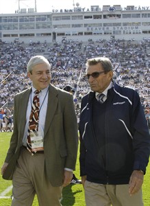 Joe Paterno's FBI file contains anonymous threats to football staff; Sandusky not mentioned | iNFOnews.ca Joe Paterno's FBI file contains anonymous threats to football staff; Sandusky not mentioned | iNFOnews.ca