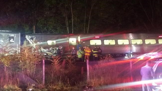Train derails east of NYC; dozens suffer injuries | iNFOnews.ca