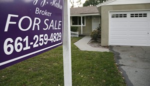 Signed contracts to buy homes rise 0.8 per cent in November | iNFOnews.ca CP31302876