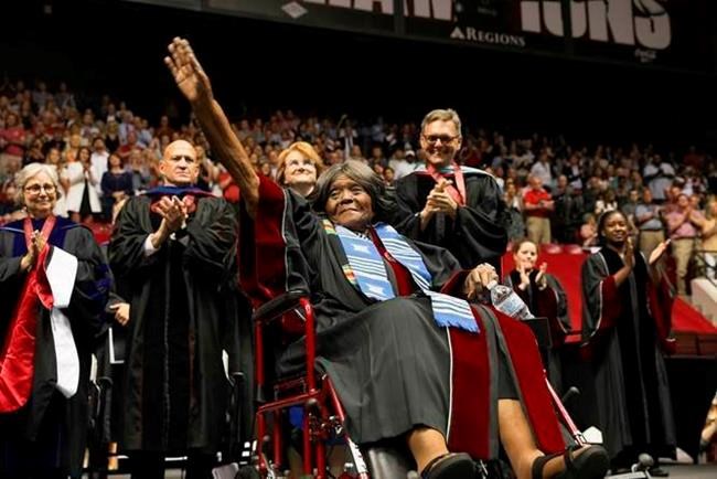Expelled in 1956, black woman gets doctorate at U of Alabama | iNFOnews.ca Expelled in 1956, black woman gets doctorate at U of Alabama | iNFOnews.ca