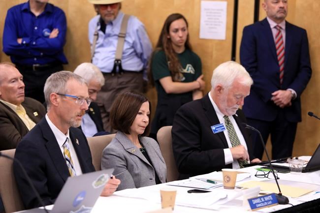 Alaska university chancellor accepts new job in California | iNFOnews.ca
