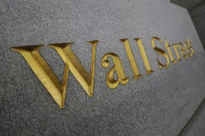 Dow plunges after weak earnings from Caterpillar, Microsoft; drop in durable-good orders | iNFOnews.ca CP31649151
