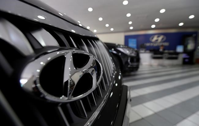 Hyundai recalls SUVs; software flaw may stop acceleration | iNFOnews.ca CP622556678