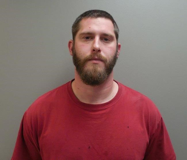 Prisoner charged with rape overpowers deputy, steals his gun | iNFOnews.ca