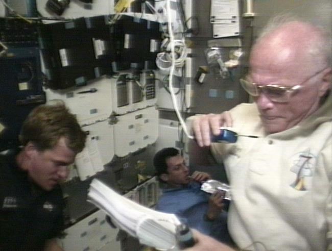 John Glenn, astronaut and US Senator, dies at 95 | iNFOnews.ca