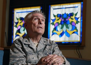 Air Force chaplain leaves Southern Baptists after criticism for attending civil union ceremony | iNFOnews.ca CP19546507