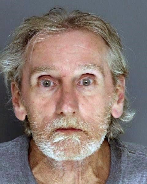 Deputies: Would-be robber high-fives clerk, leaves knife | iNFOnews.ca