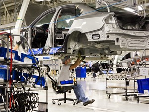 Volkswagen verifies UAW has signed up at least 45 per cent of workers at Tennessee plant | iNFOnews.ca CP31033824
