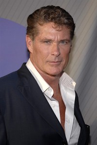 Thieves stealing giant David Hasselhoff ads outside New England convenience stores | iNFOnews.ca
