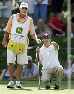 PGA Tour caddies file class-action lawsuit over not earning endorsement money from bibs | iNFOnews.ca PGA Tour caddies file class-action lawsuit over not earning endorsement money from bibs | iNFOnews.ca
