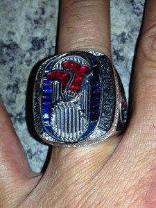 Ring around the restaurant: Lost Red Sox 2013 World Series ring returned by Yankees fan | iNFOnews.ca Ring around the restaurant: Lost Red Sox 2013 World Series ring returned by Yankees fan | iNFOnews.ca