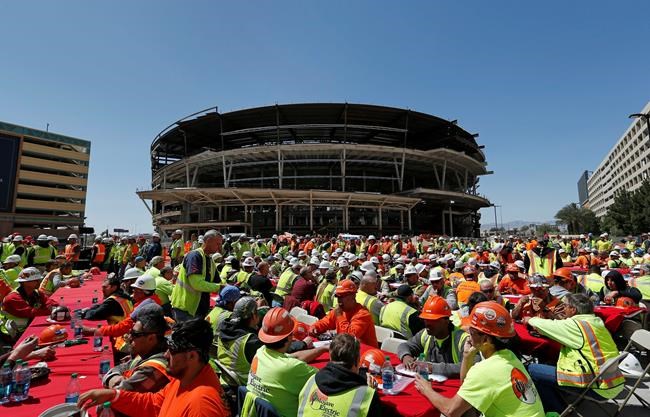 Can NHL elbow into entertainment lineup in Las Vegas? | iNFOnews.ca