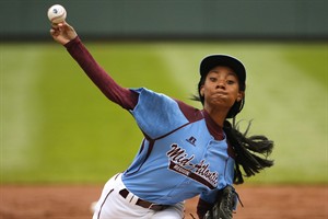 Mo'ne Davis to donate jersey from Little League World Series shutout to baseball Hall of Fame | iNFOnews.ca CP30009480
