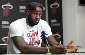 Person familiar with situation tells AP: LeBron James has decided to become free agent | iNFOnews.ca CP28883920