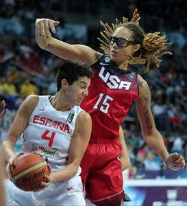 Brittney Griner cut but OK after knife attack in China while boarding team bus | iNFOnews.ca