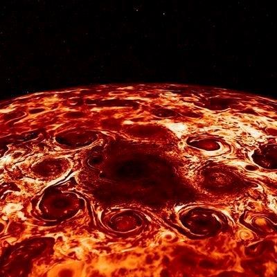 Geometric clusters of cyclones churn over Jupiter's poles | iNFOnews.ca