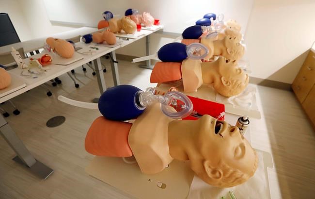 Study suggests women less likely to get CPR from bystanders | iNFOnews.ca CP290234851