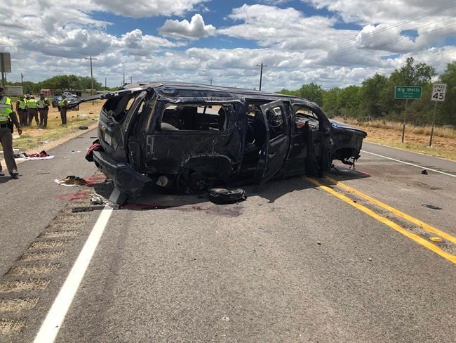 5 dead as SUV chased by Border Patrol crashes in South Texas | iNFOnews.ca