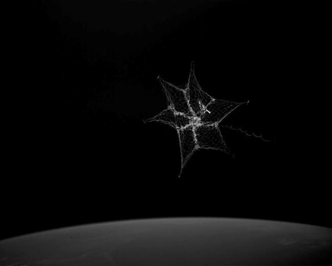 Tossed net captures space junk in orbit-cleanup experiment | iNFOnews.ca