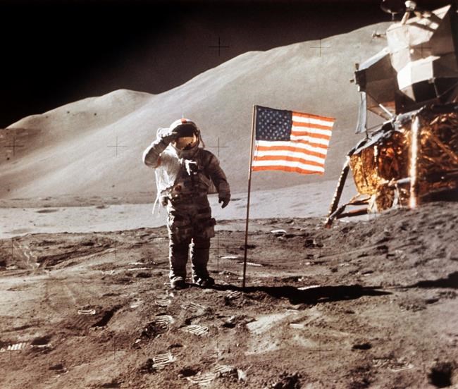 Pence calls for landing US astronauts on moon in 5 years | iNFOnews.ca Pence calls for landing US astronauts on moon in 5 years | iNFOnews.ca