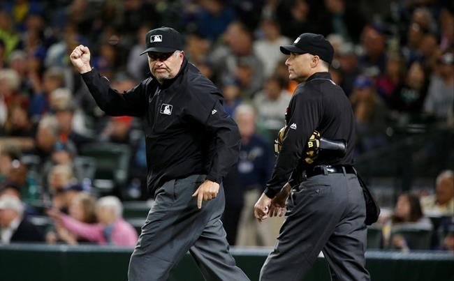 MLB ump Dale Scott retires rather than risk more concussions | iNFOnews.ca