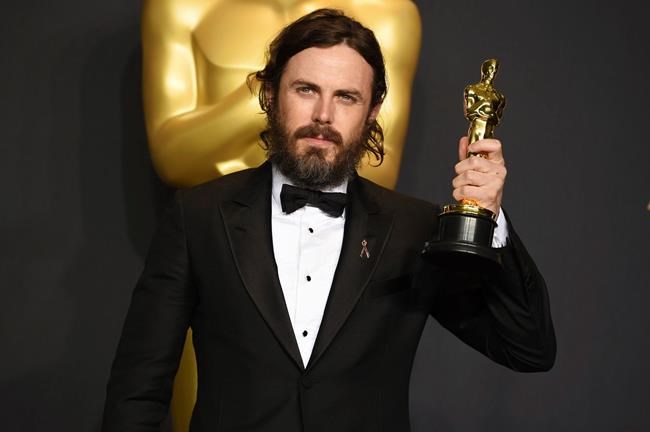Casey Affleck to voice animatronic bear in PETA protest | iNFOnews.ca