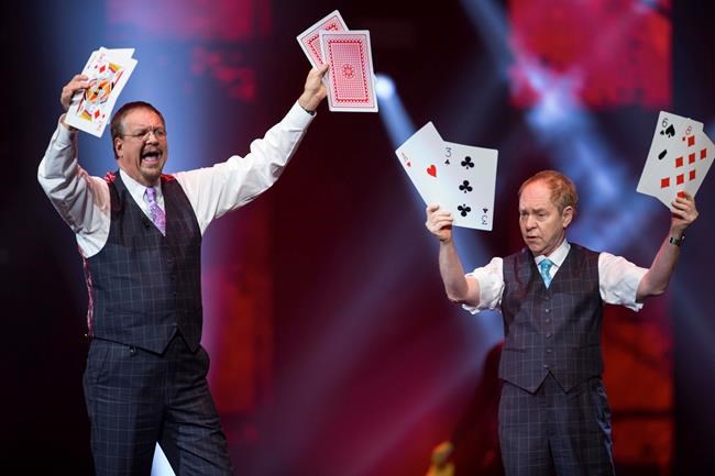 Penn & Teller cancel shows after Teller hurts back | iNFOnews.ca Penn & Teller cancel shows after Teller hurts back | iNFOnews.ca